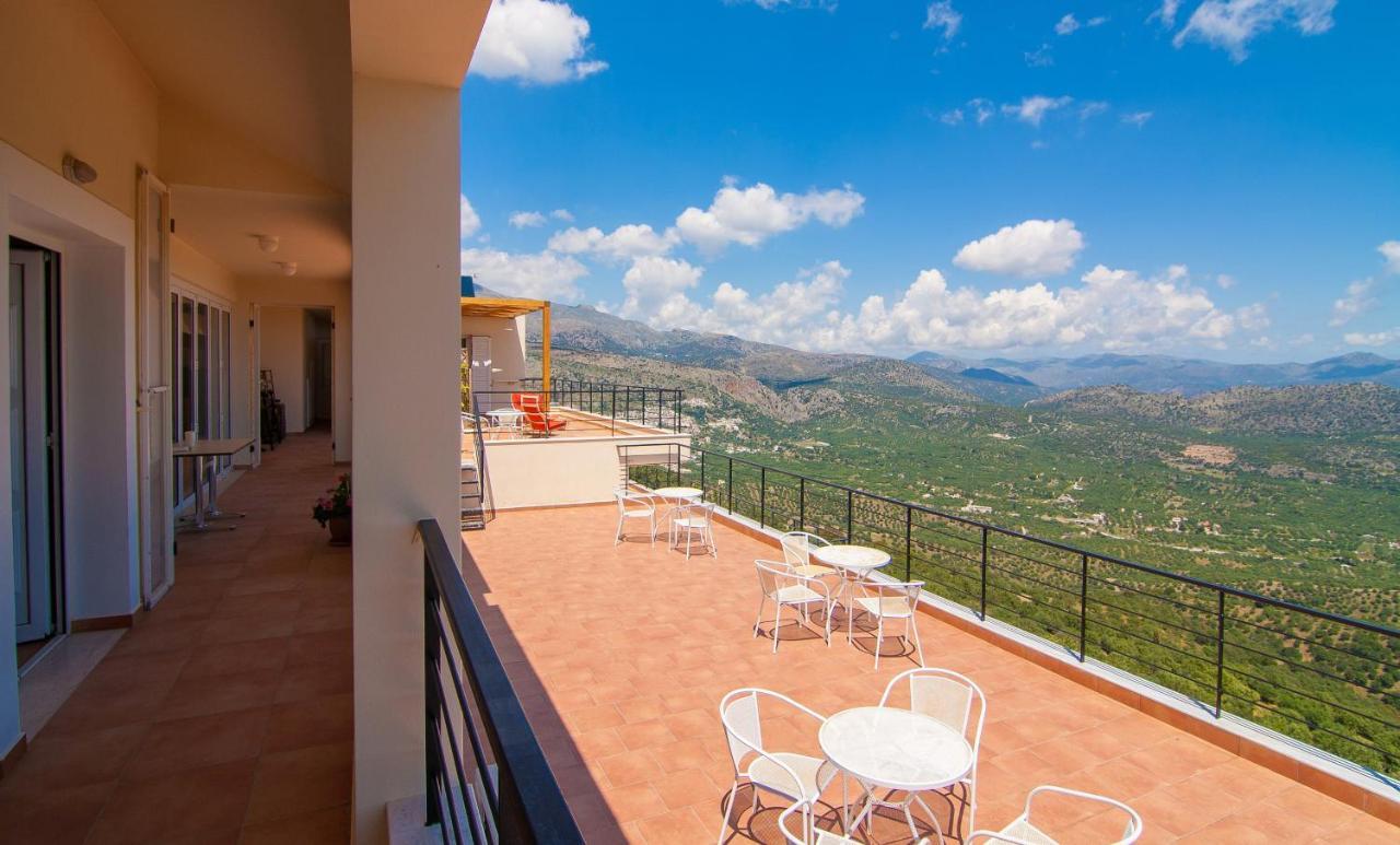 Kroustas Villa Dio Petres מראה חיצוני תמונה