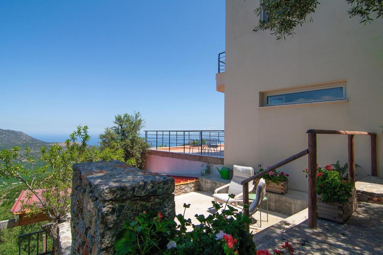 Kroustas Villa Dio Petres מראה חיצוני תמונה